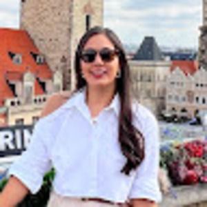 Meet your Posher, Cecilia